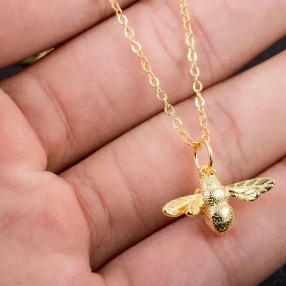 !NEW Gold Bee Necklace | 18k/.925 Adjustable Size - Picture 5 of 16